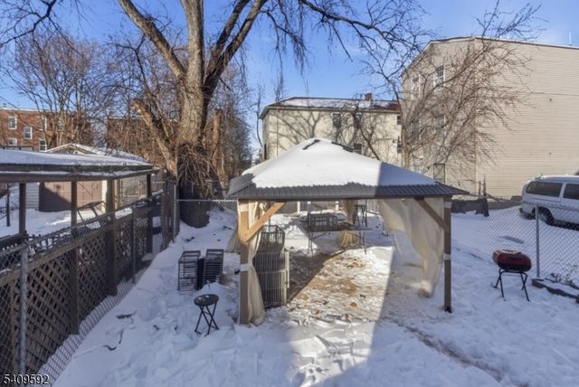 383 21St St, Irvington Twp., NJ 07111