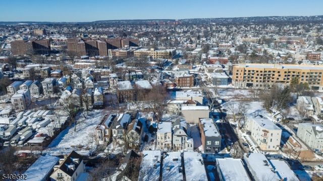 383 21St St, Irvington Twp., NJ 07111