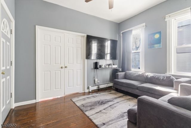 383 21St St, Irvington Twp., NJ 07111