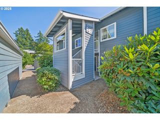 12600 Se FREEMAN Way 60, Milwaukie, OR 97222