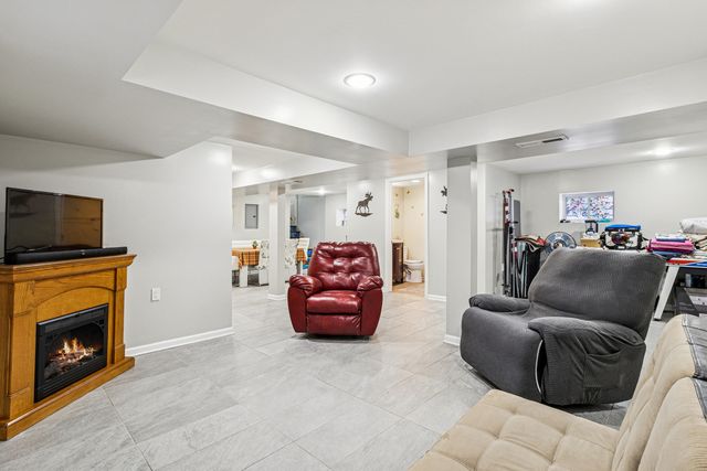 4109 Wenonah Avenue, Stickney, IL 60402