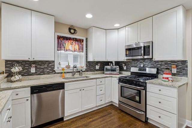 4109 Wenonah Avenue, Stickney, IL 60402