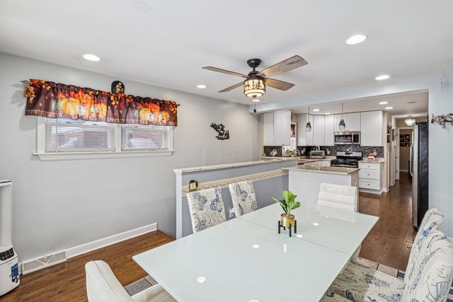 4109 Wenonah Avenue, Stickney, IL 60402