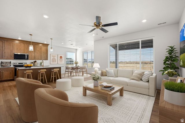 1661 W ROSS RD, Syracuse, UT 84075