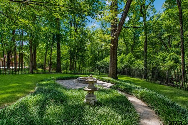 3889 Brighton Creek Cir, Tyler, TX 75707