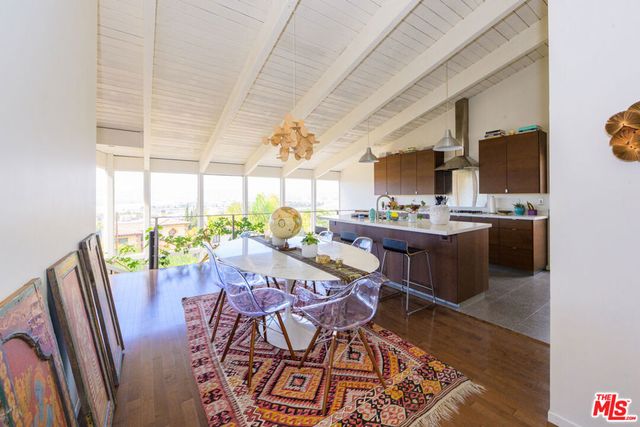 241 Rees Street, Los Angeles, CA 90293