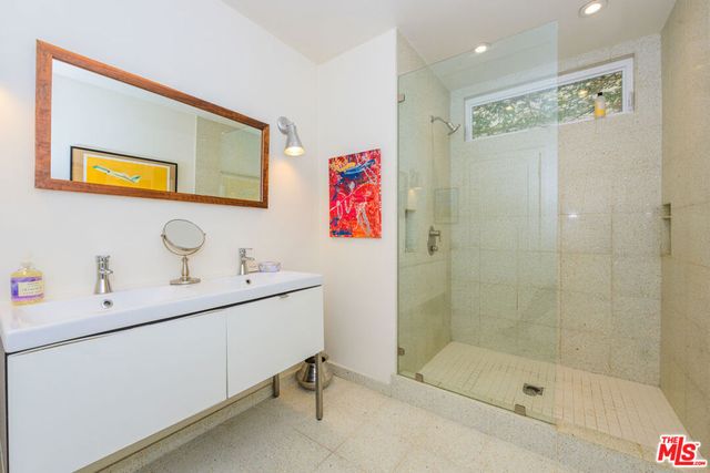 241 Rees Street, Los Angeles, CA 90293