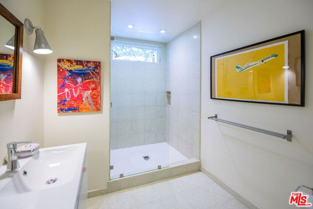 241 Rees Street, Los Angeles, CA 90293