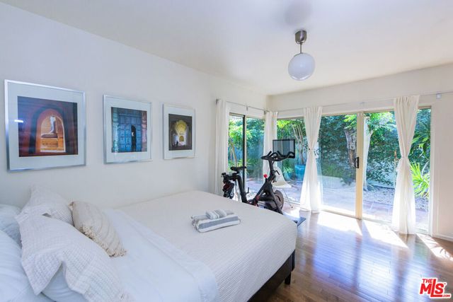 241 Rees Street, Los Angeles, CA 90293