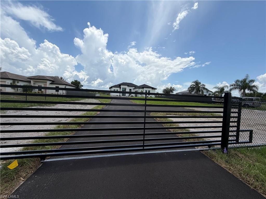 3806 60TH AVE NE, NAPLES, FL 34120 — photo 2