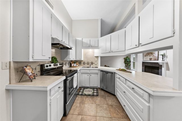 4909 Queen Court, Fort Worth, TX 76103