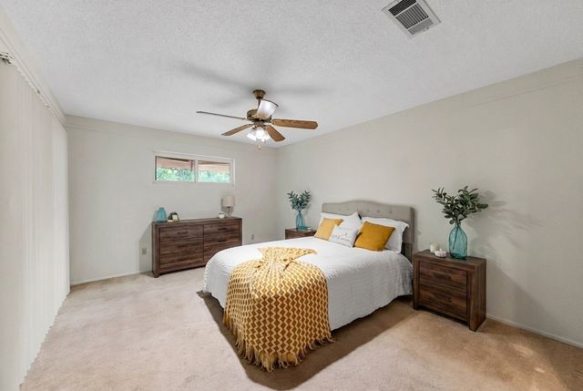 4909 Queen Court, Fort Worth, TX 76103