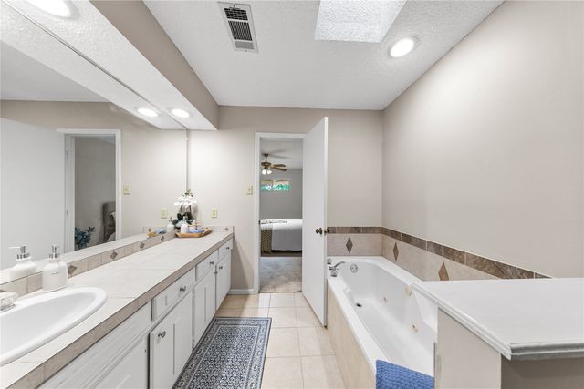 4909 Queen Court, Fort Worth, TX 76103