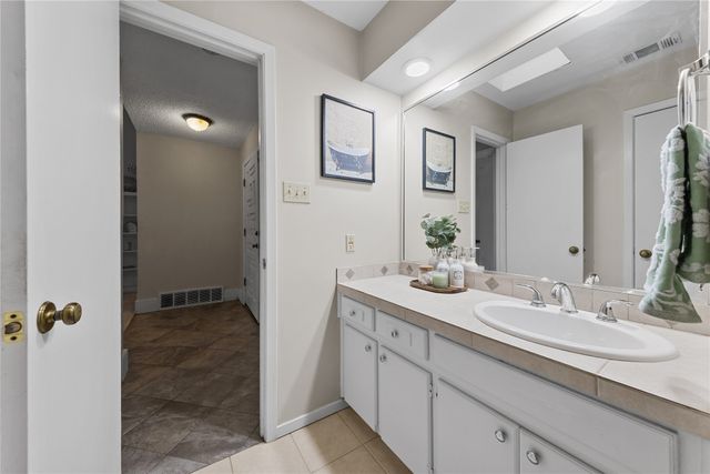 4909 Queen Court, Fort Worth, TX 76103