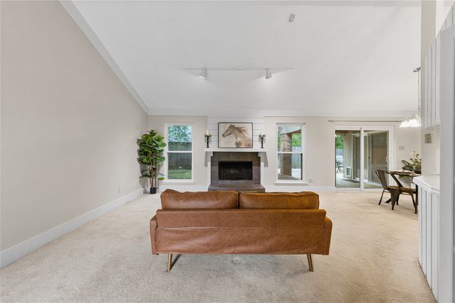 4909 Queen Court, Fort Worth, TX 76103