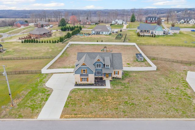 108 Sarah Frances Ct, Clarksville, TN 37043