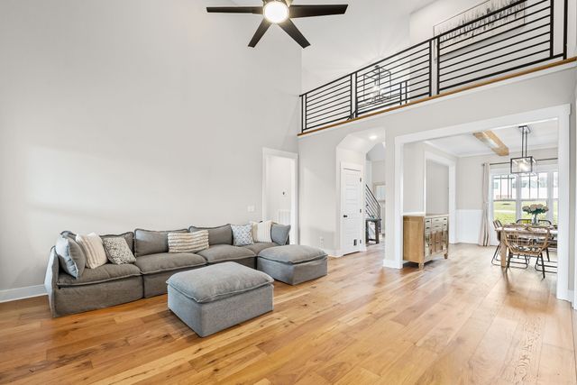 108 Sarah Frances Ct, Clarksville, TN 37043