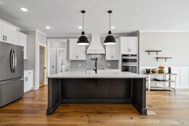 108 Sarah Frances Ct, Clarksville, TN 37043