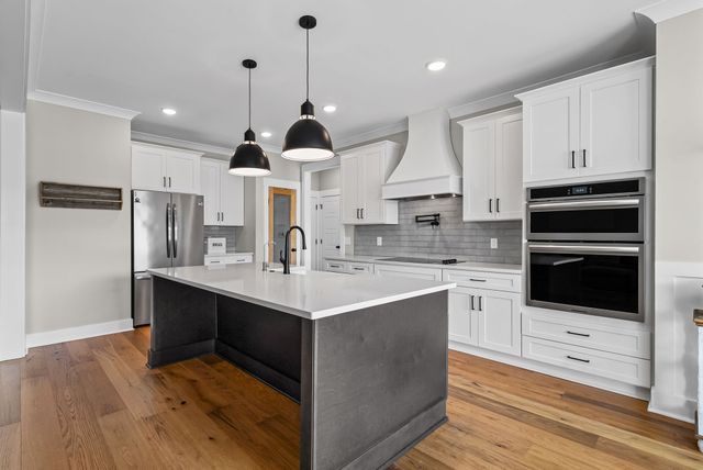 108 Sarah Frances Ct, Clarksville, TN 37043