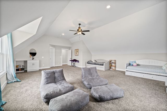 108 Sarah Frances Ct, Clarksville, TN 37043