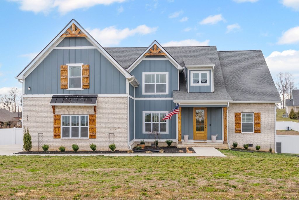 108 Sarah Frances Ct, Clarksville, TN 37043