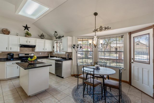 1211 Sugarberry DR, Cedar Park, TX 78613