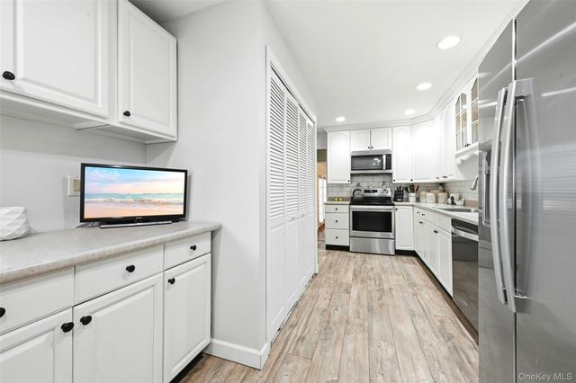 246 Southern Boulevard, Nesconset, NY 11767