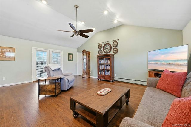 246 Southern Boulevard, Nesconset, NY 11767