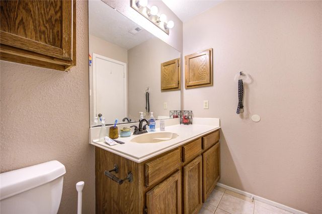 316 N Ranch House Road, Angleton, TX 77515