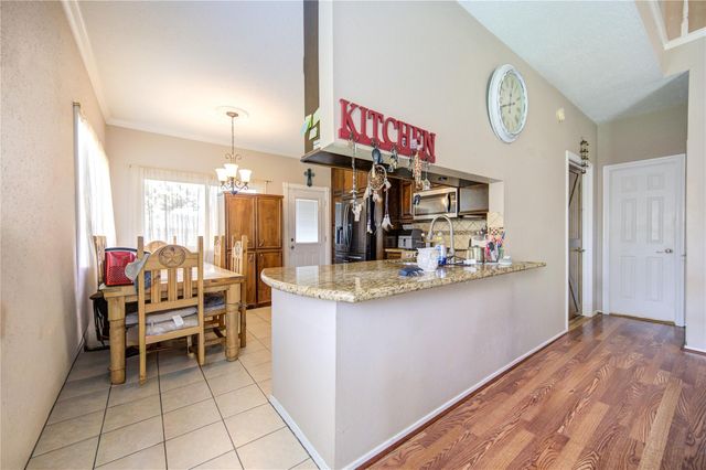 316 N Ranch House Road, Angleton, TX 77515