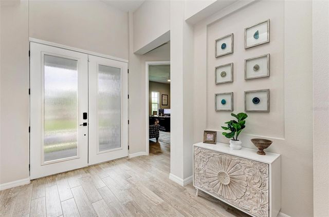 8211 37TH AVENUE CIRCLE W, Bradenton, FL 34209