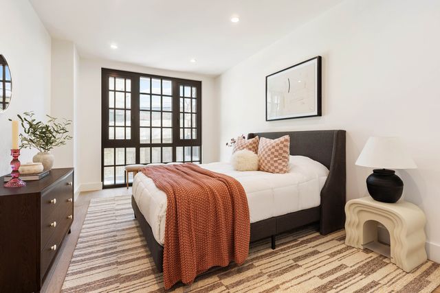 2523 Newtown Ave Apt 4A, New York City, NY 11102