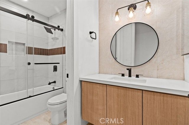 6776 Findley Circle, Huntington Beach, CA 92648