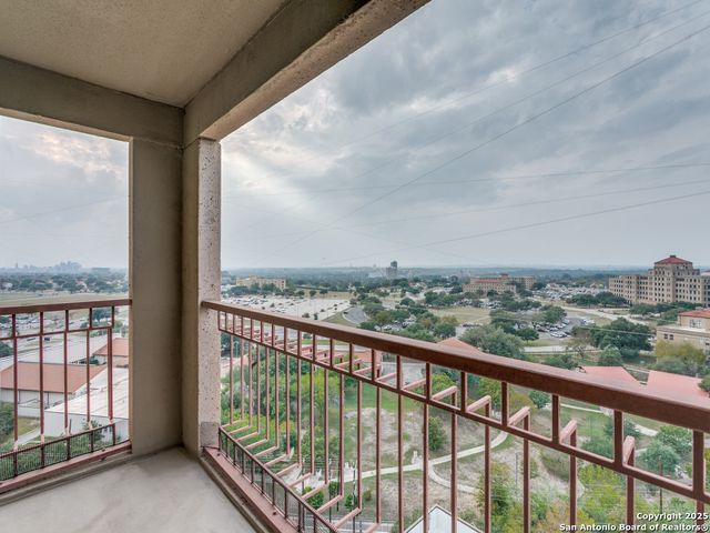1 Towers Park Ln Apt 1511, San Antonio, TX 78209