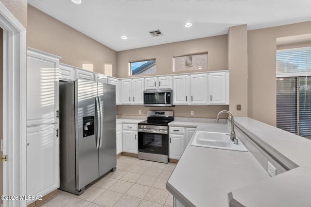13853 N Lobelia Way, Oro Valley, AZ 85755