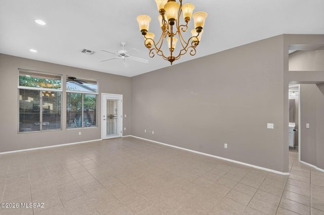 13853 N Lobelia Way, Oro Valley, AZ 85755