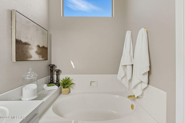 13853 N Lobelia Way, Oro Valley, AZ 85755