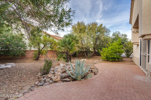 13853 N Lobelia Way, Oro Valley, AZ 85755