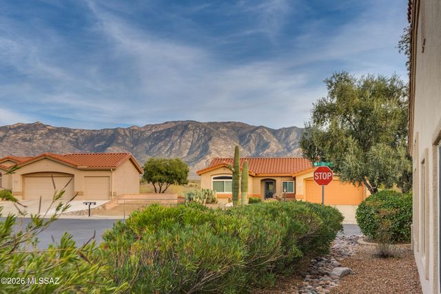 13853 N Lobelia Way, Oro Valley, AZ 85755