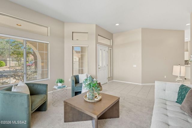 13853 N Lobelia Way, Oro Valley, AZ 85755