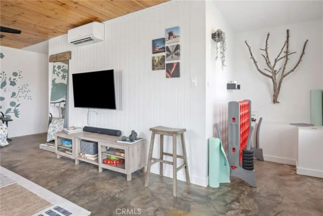 4537 Anita Avenue, Yucca Valley, CA 92284