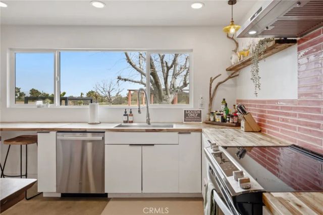 4537 Anita Avenue, Yucca Valley, CA 92284