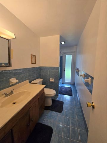 1131 NW 43rd Ave, Lauderhill, FL 33313