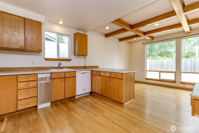 6715 24th Street NE, Tacoma, WA 98422