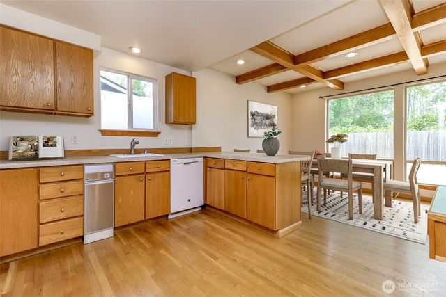 6715 24th Street NE, Tacoma, WA 98422