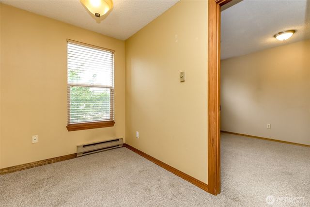 6715 24th Street NE, Tacoma, WA 98422