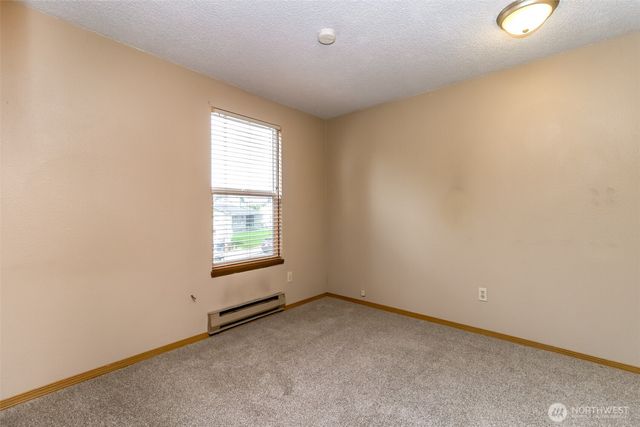 6715 24th Street NE, Tacoma, WA 98422