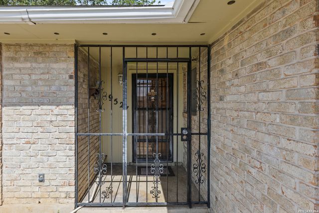 9527 SPRING DAWN ST, San Antonio, TX 78217