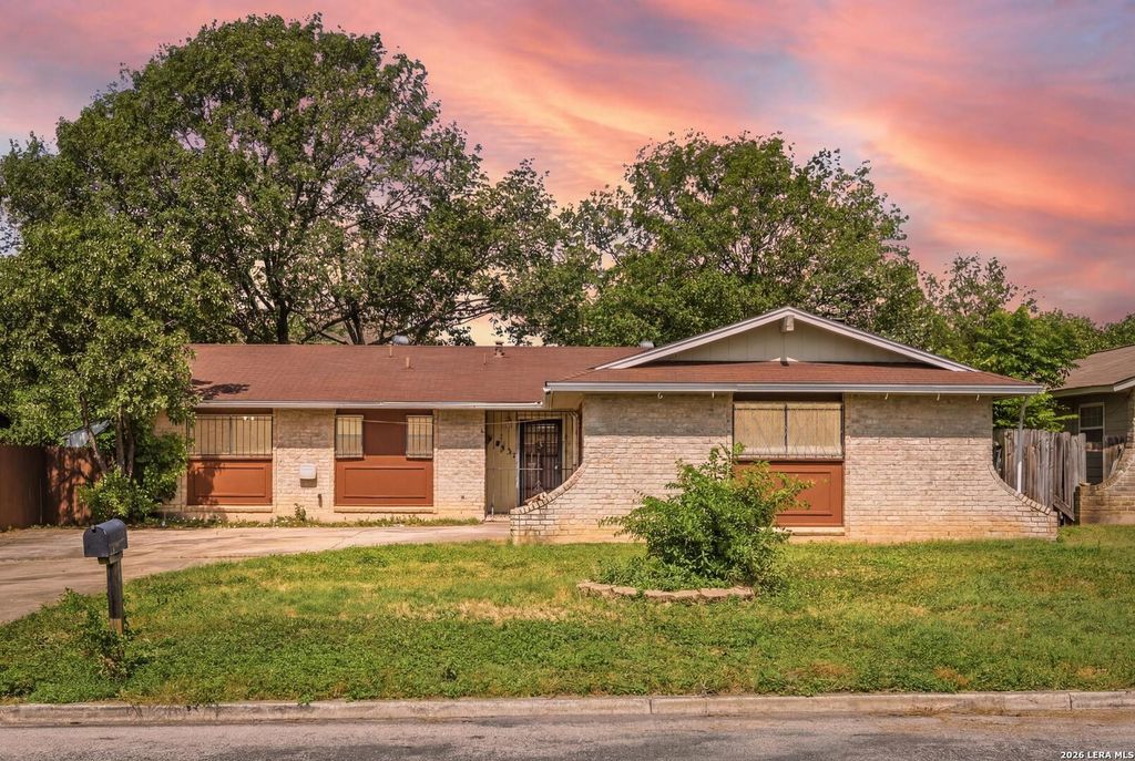 9527 SPRING DAWN ST, San Antonio, TX 78217