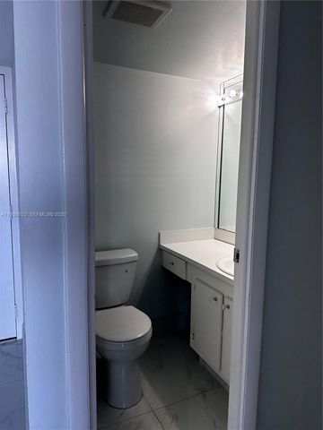 20335 W Country Club Dr 2601, Aventura, FL 33180